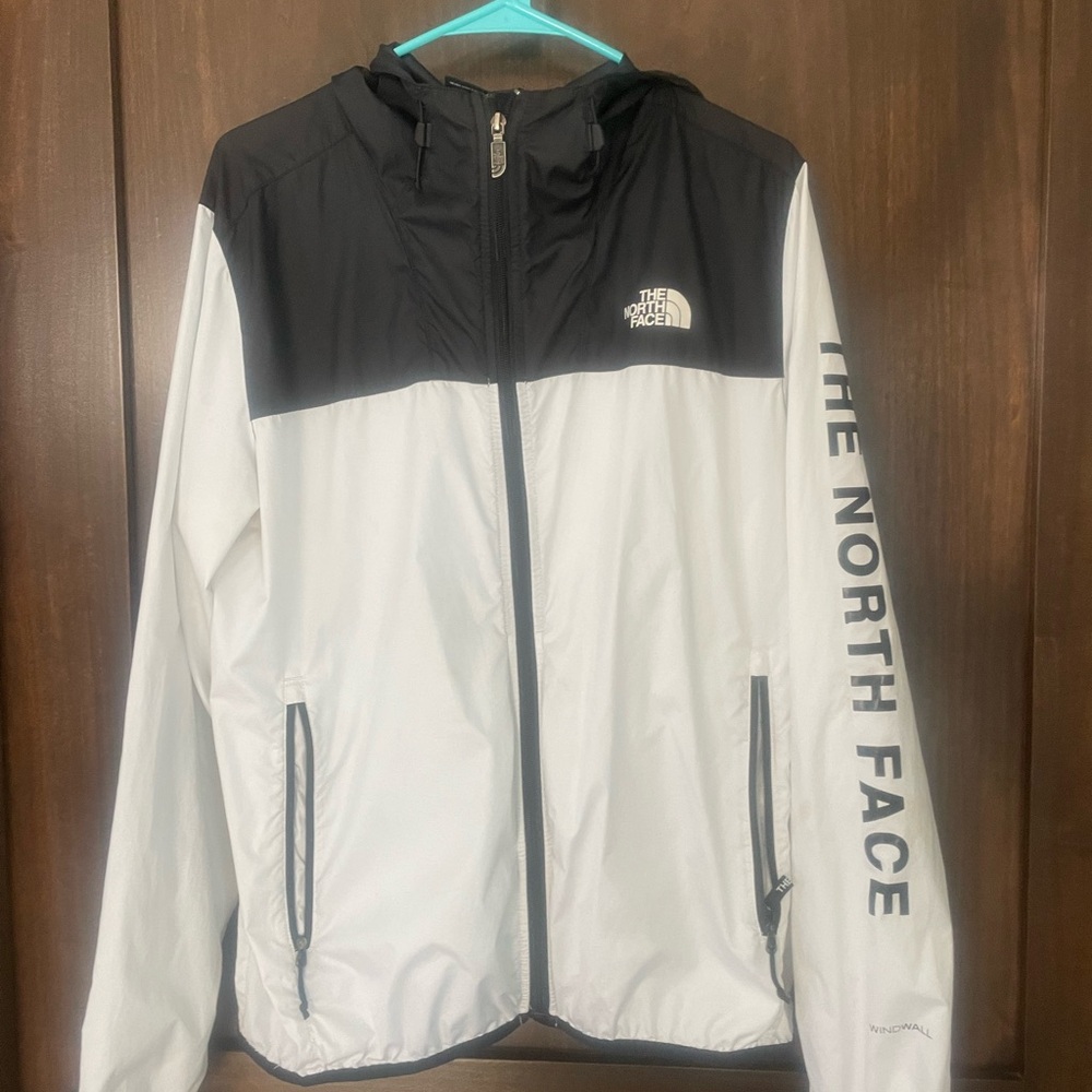 The North Face Men's Two-Tone Windbreaker